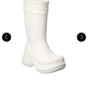 Balenciga croc boot